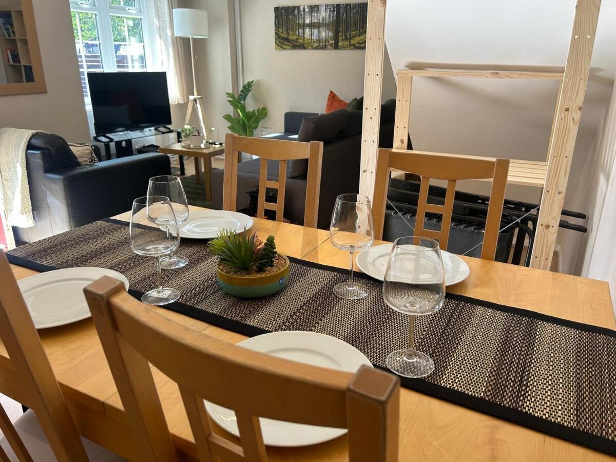 The Canal House Summer Getaway Centre Bay With Parking