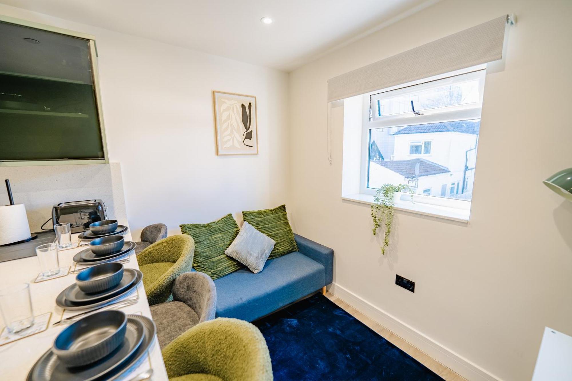 Luxury In Centre Apartment *