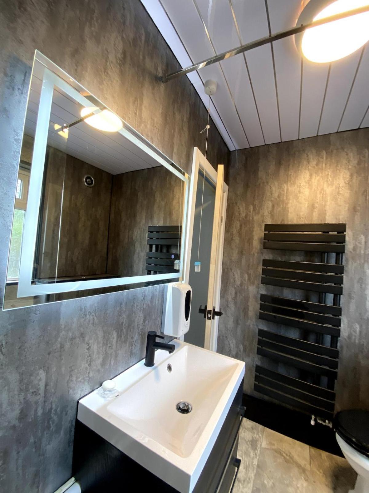 Holiday home Sleeps 8