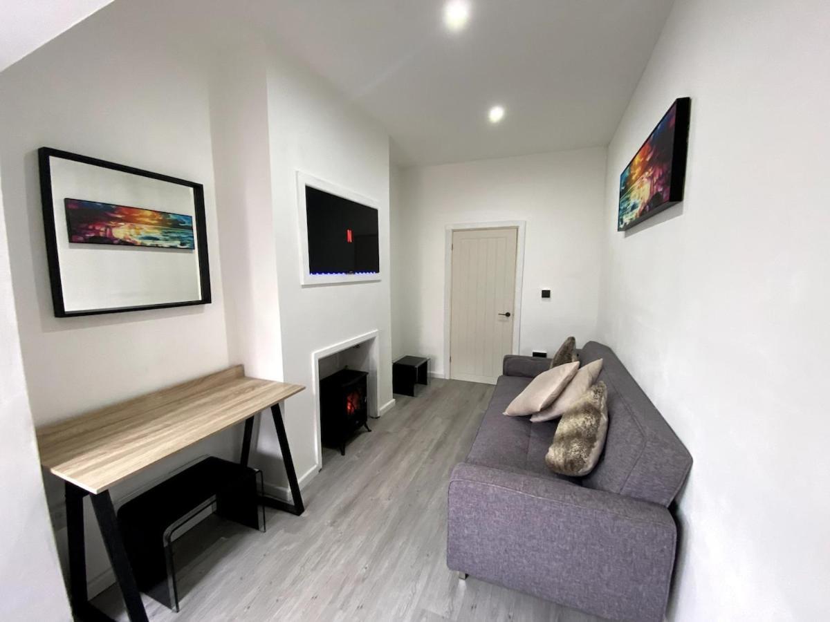 Sleeps 8 *
