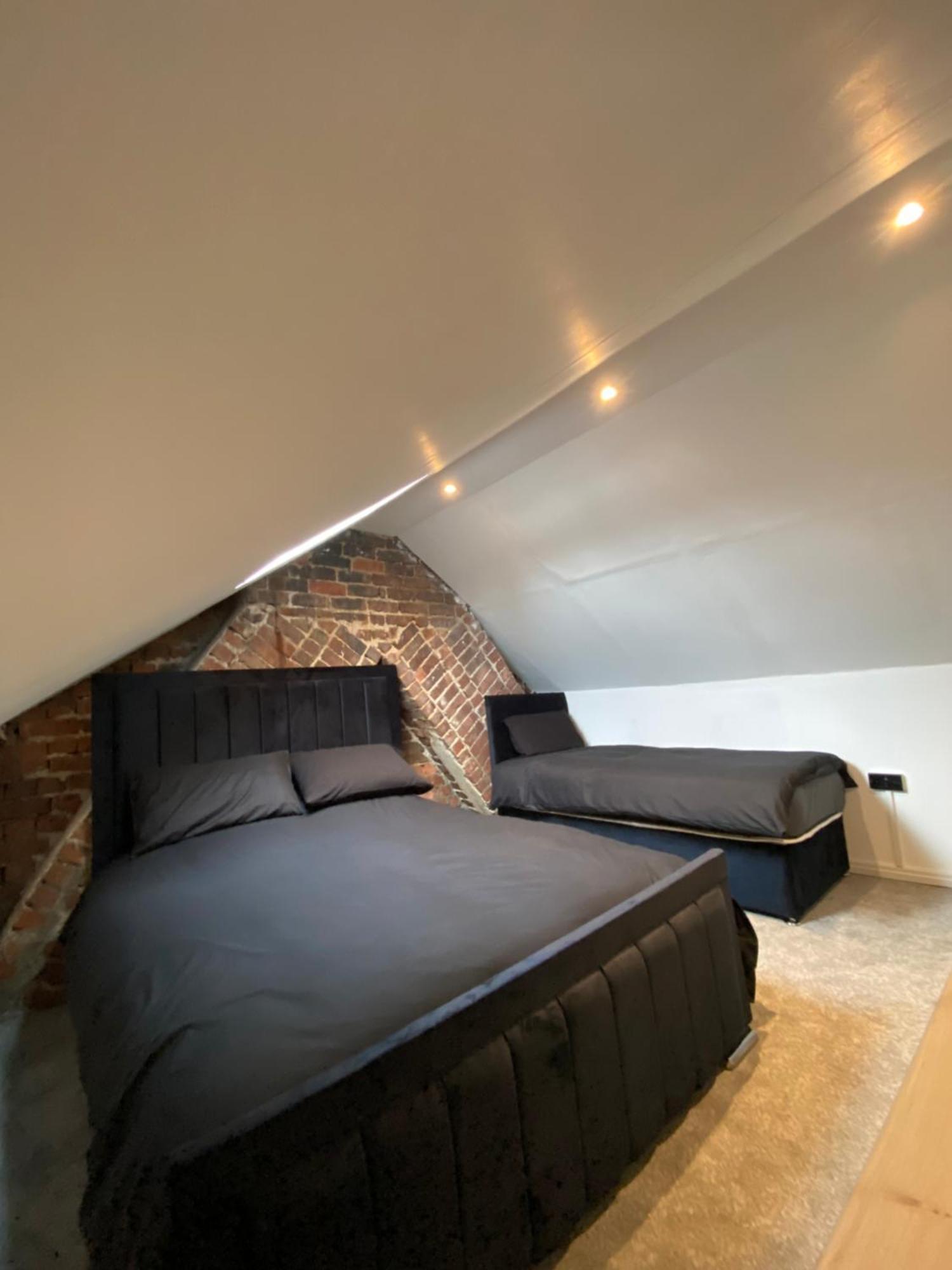 Sleeps 8 *