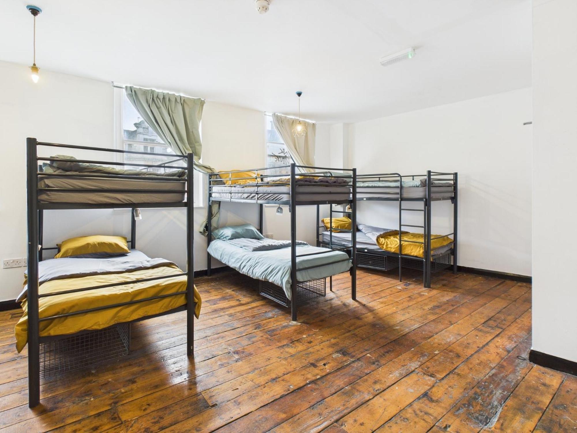 Hostel Bunkhouse *