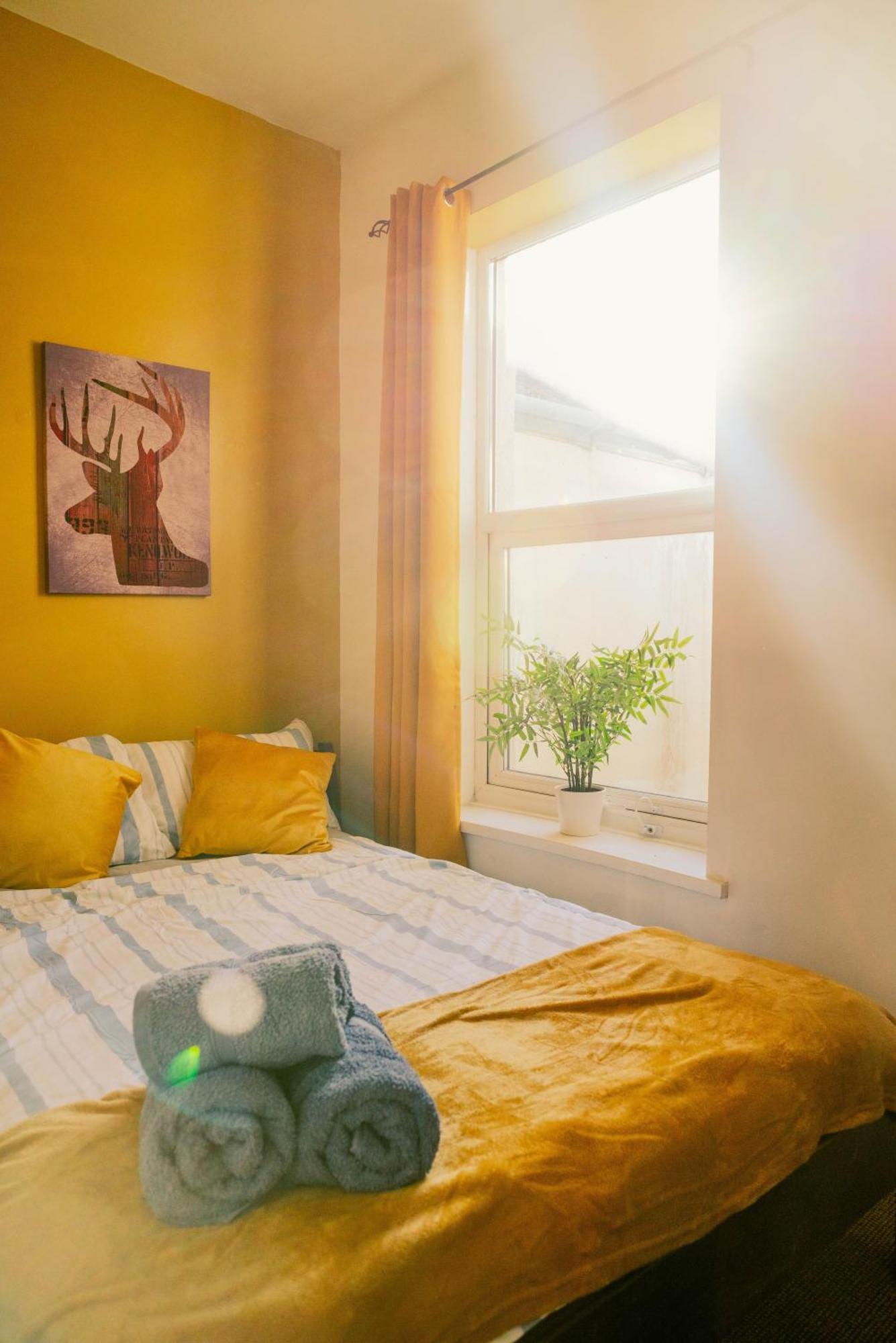 Apartment Modern 4 Bed - Centre - Free Parking Cardiff