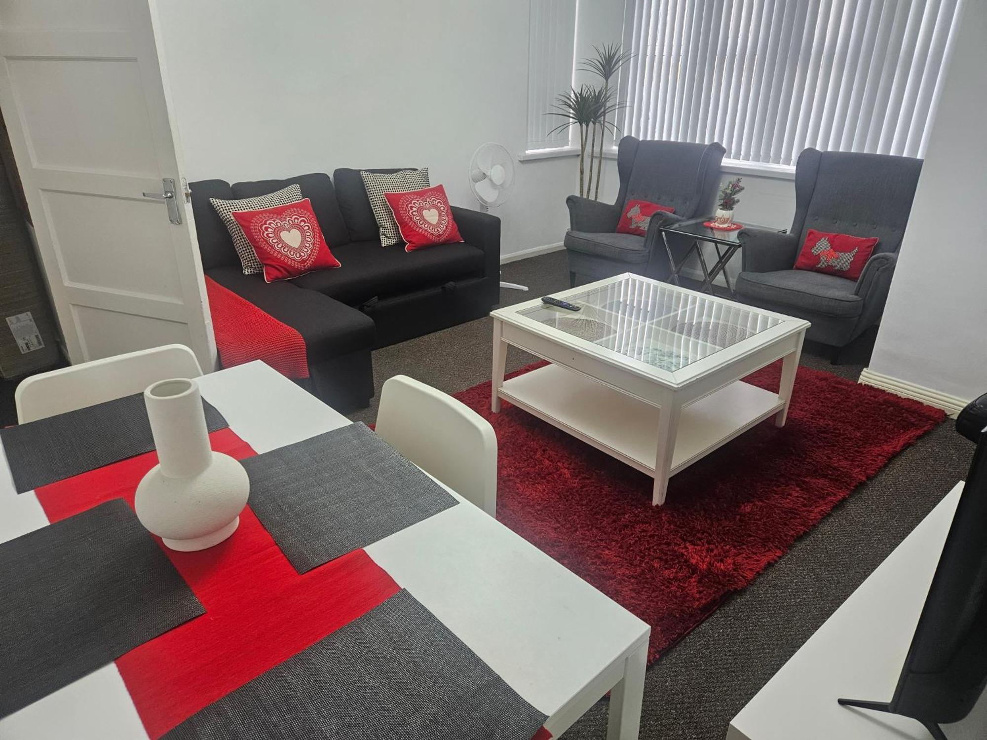 Nariken Apartments, *