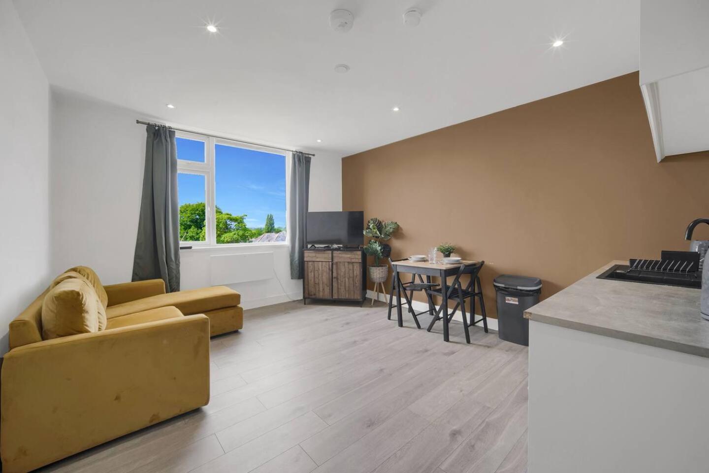 Apartment Stylish & Modern - Free Parking - Wifi Cardiff
