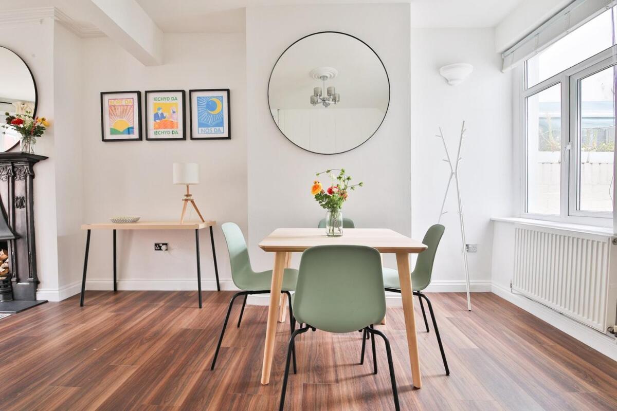 Stunning Cardiff Bay House Holiday home