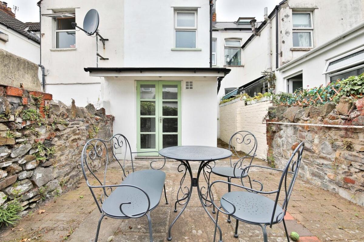 Stunning Cardiff Bay House Cardiff