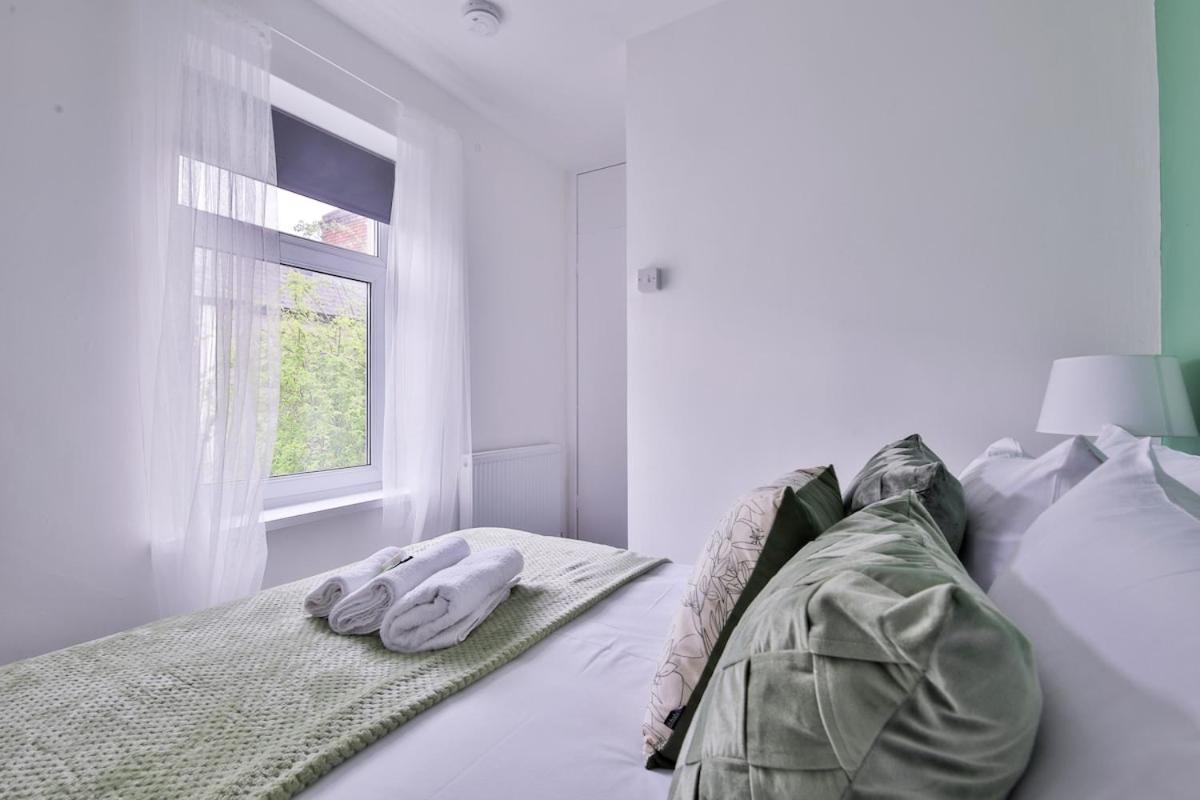 Apartment Urban 2-Bed House - 6 Mins Away From City Centre! Cardiff
