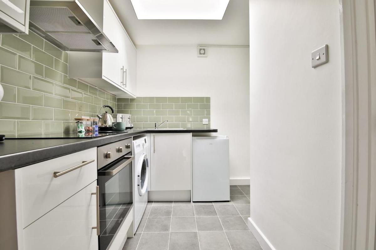 Urban 2-Bed House - 6 Mins Away From City Centre! Apartment Cardiff