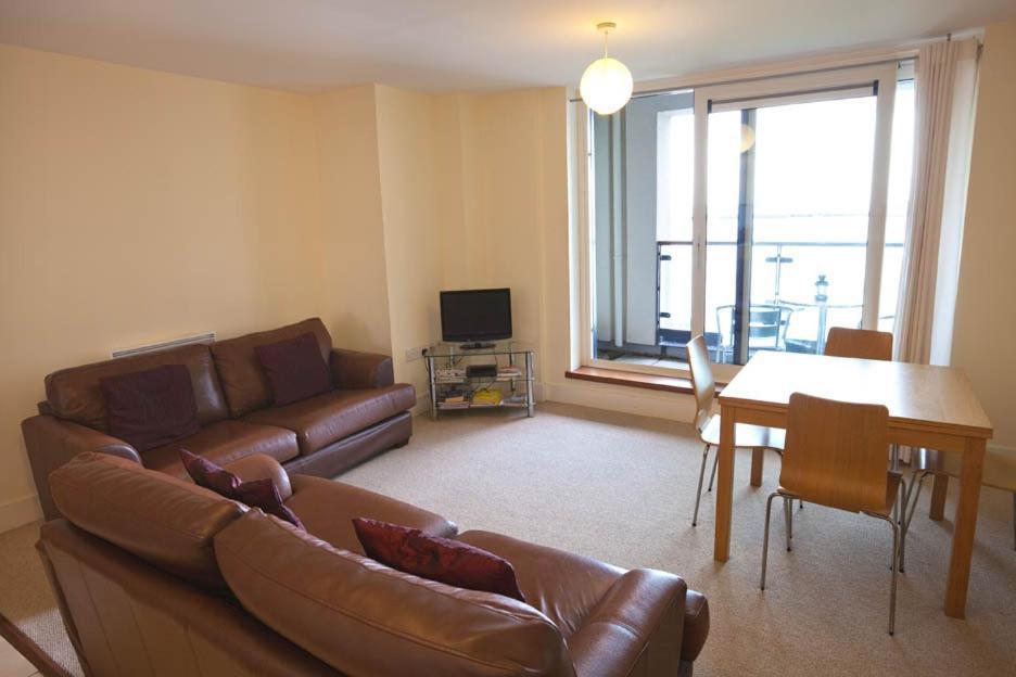 Bayview Sports Village Free Parking & Free Wi Fi Apartment Cardiff