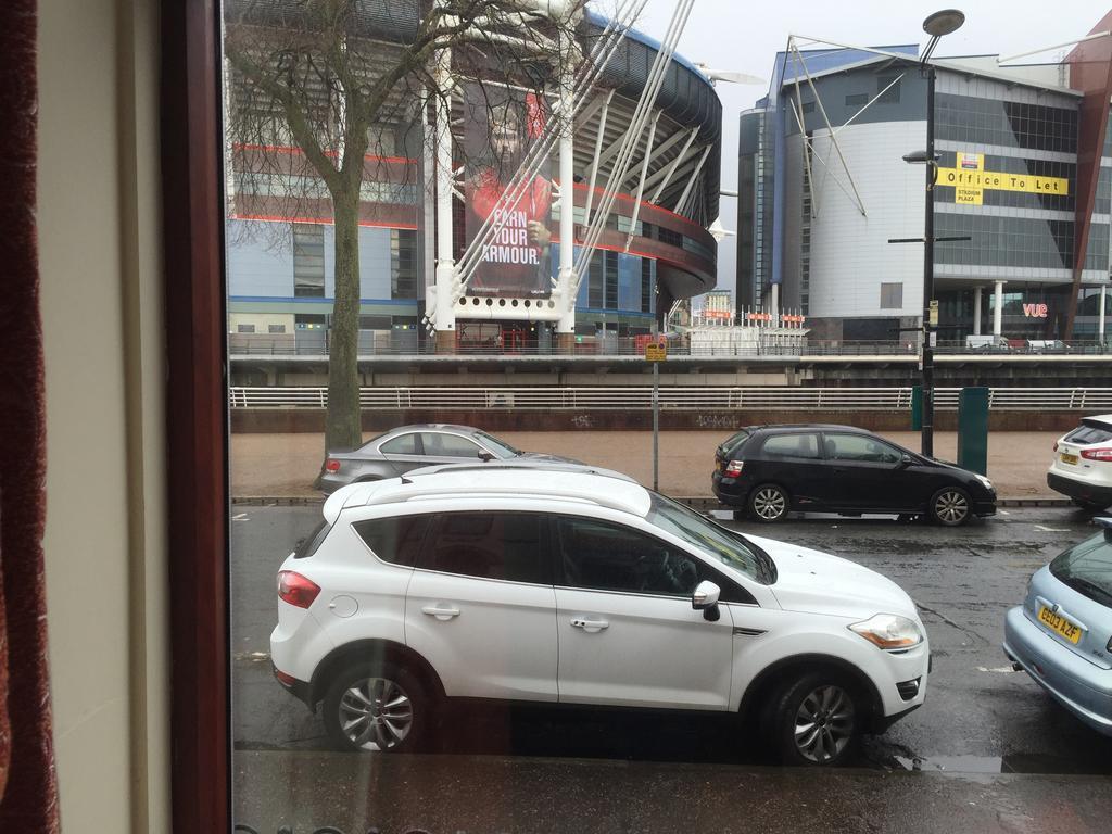 Apartment 1 Fitzhamon Embankment Opposite Principality Stadium - Long Offer Cardiff