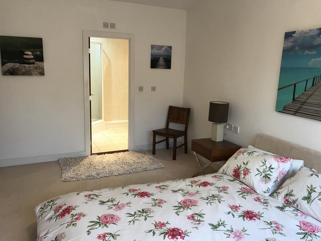 Bay View Apartment