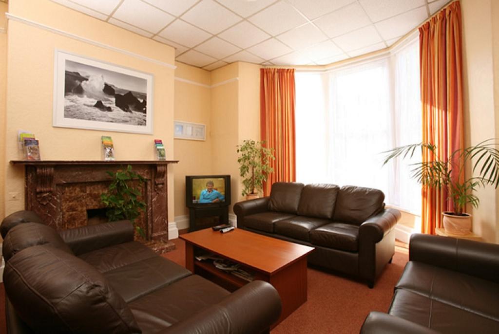 The Avala 3*