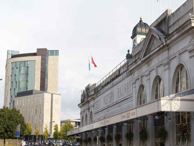 Clayton Hotel Cardiff