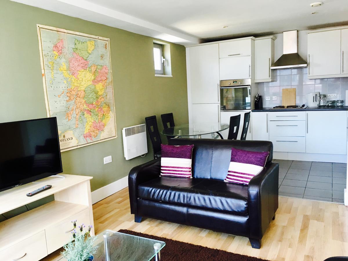 Central Luxury Apartment Cardiff