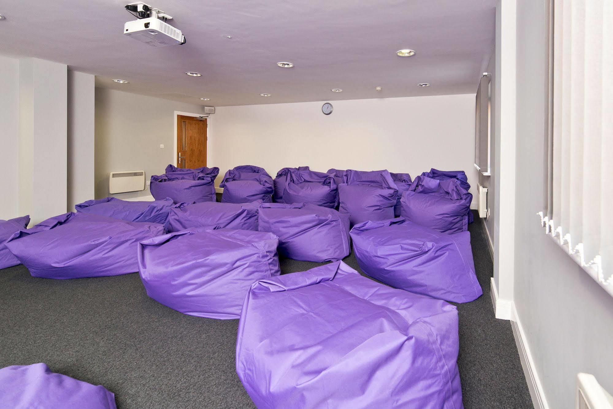 Yha Cardiff