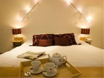 Old Post House Hotel 3*