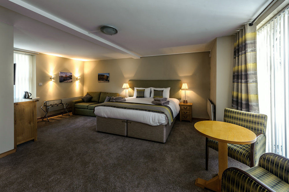 Old Post House Hotel