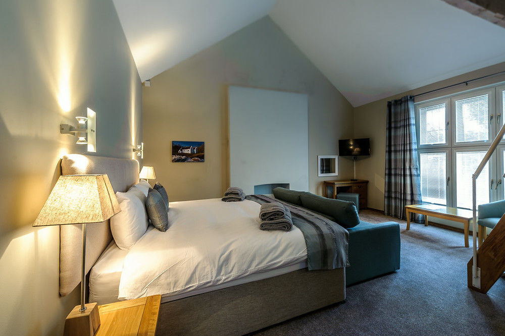 Old Post House Hotel