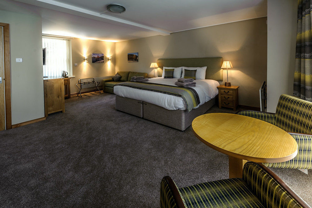 Old Post House Hotel Cardiff
