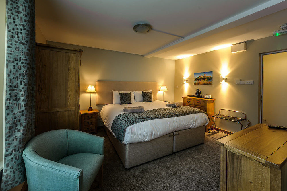 Old Post House Hotel 3*