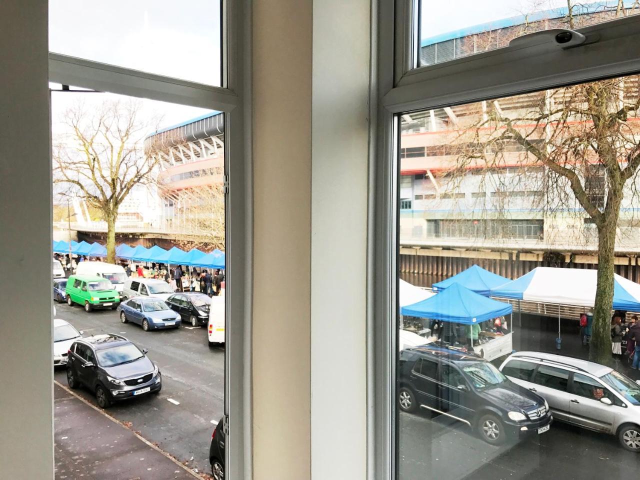1 Fitzhamon Embankment Opposite Principality Stadium - Long Offer Apartment Cardiff