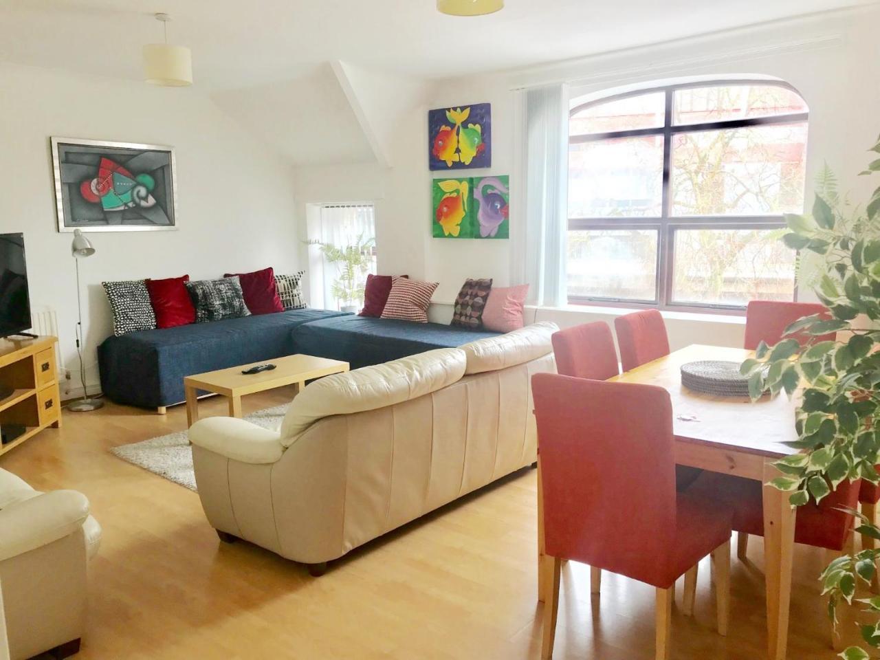 Apartment 1 Fitzhamon Embankment Opposite Principality Stadium - Long Offer