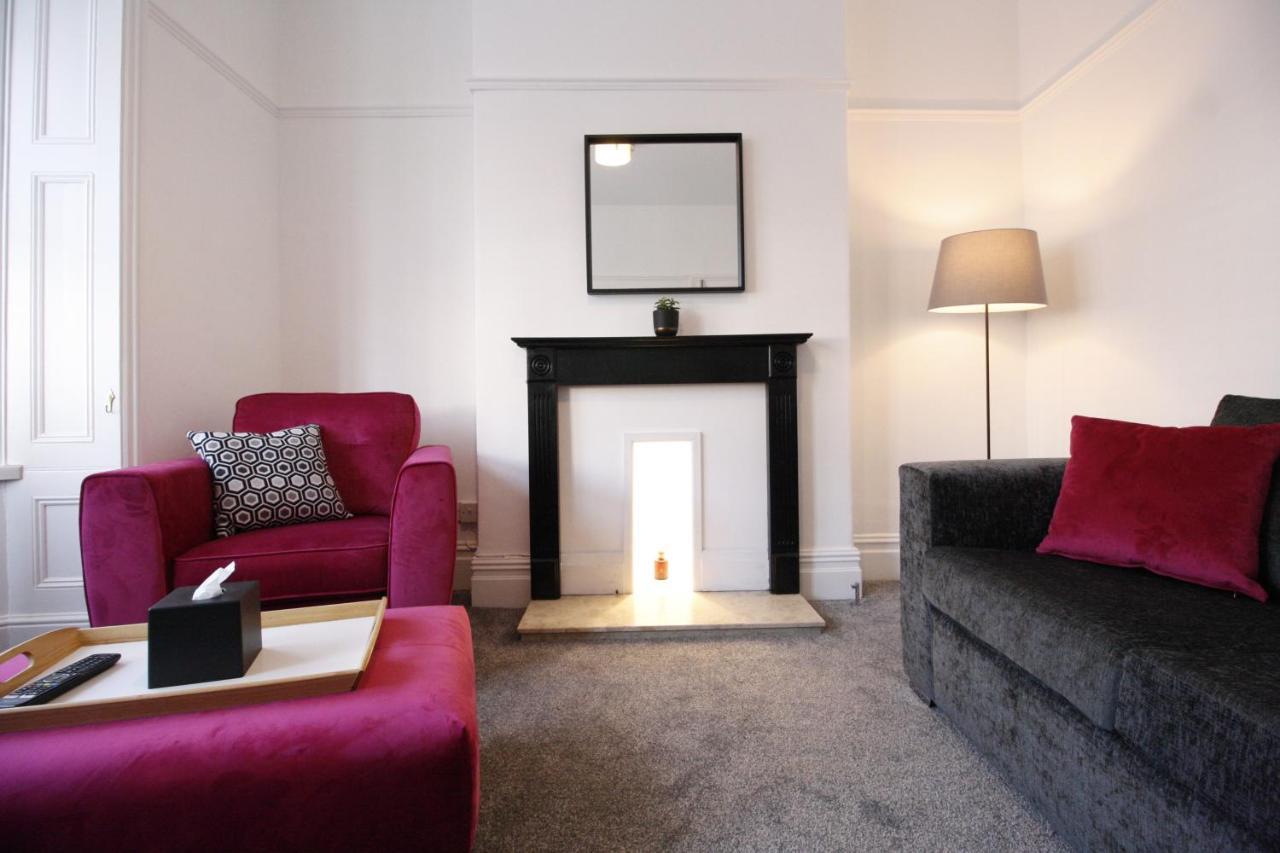 Luxurious 4-bed Victorian In The Heart Of Holiday home Cardiff