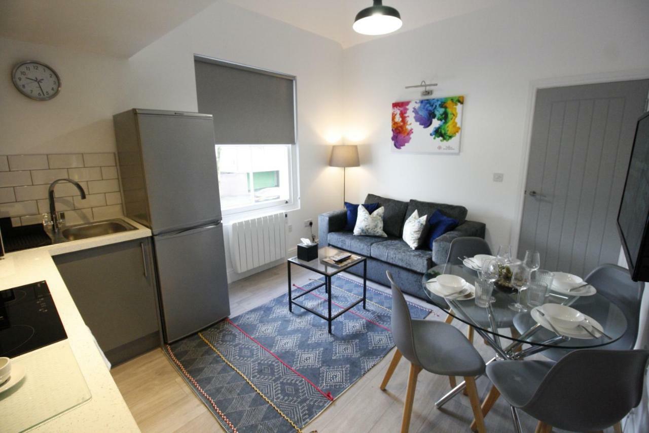 Willow Serviced - 22 Apartment