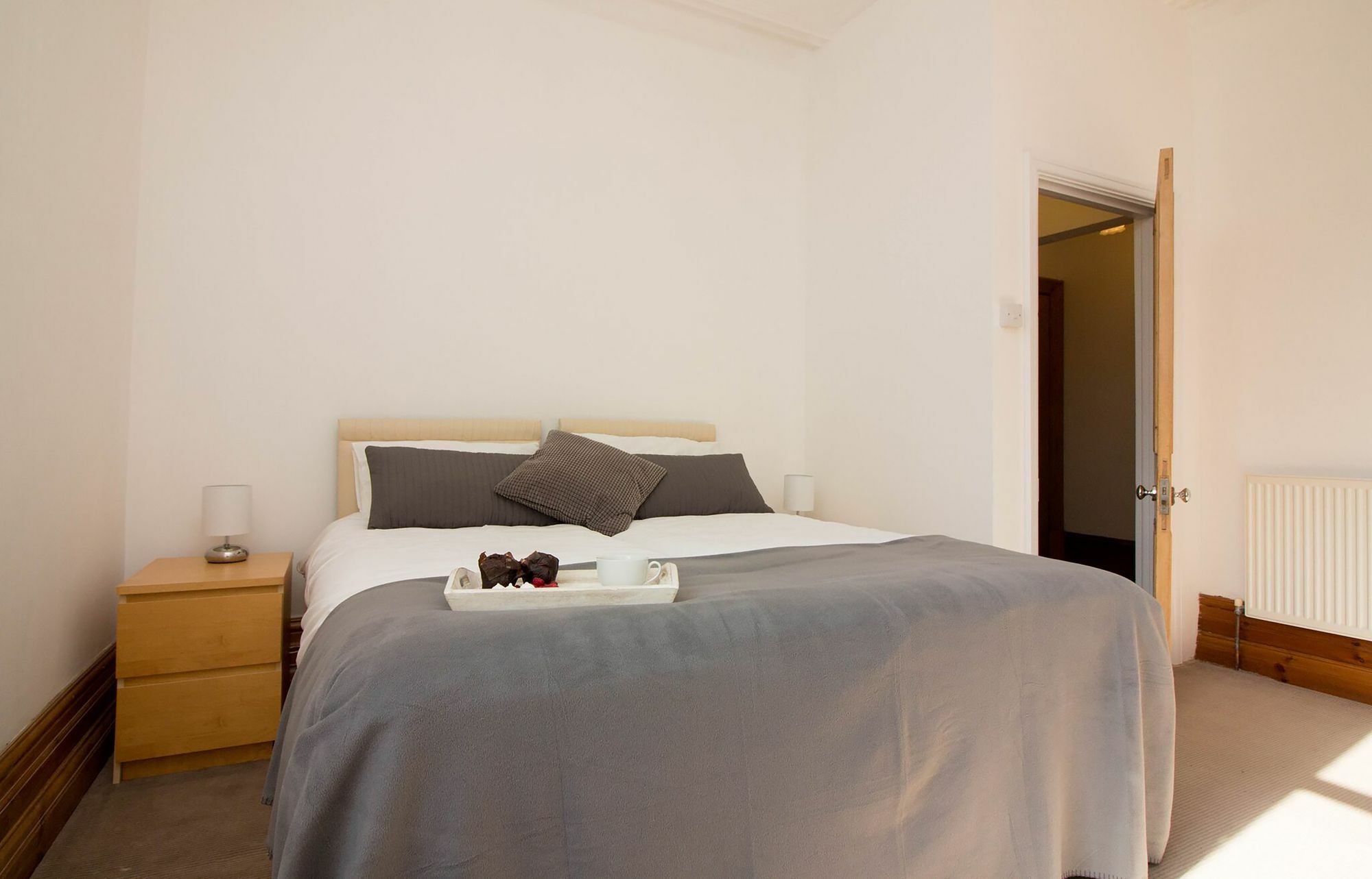 Diamond - Dalmore House Apartment *