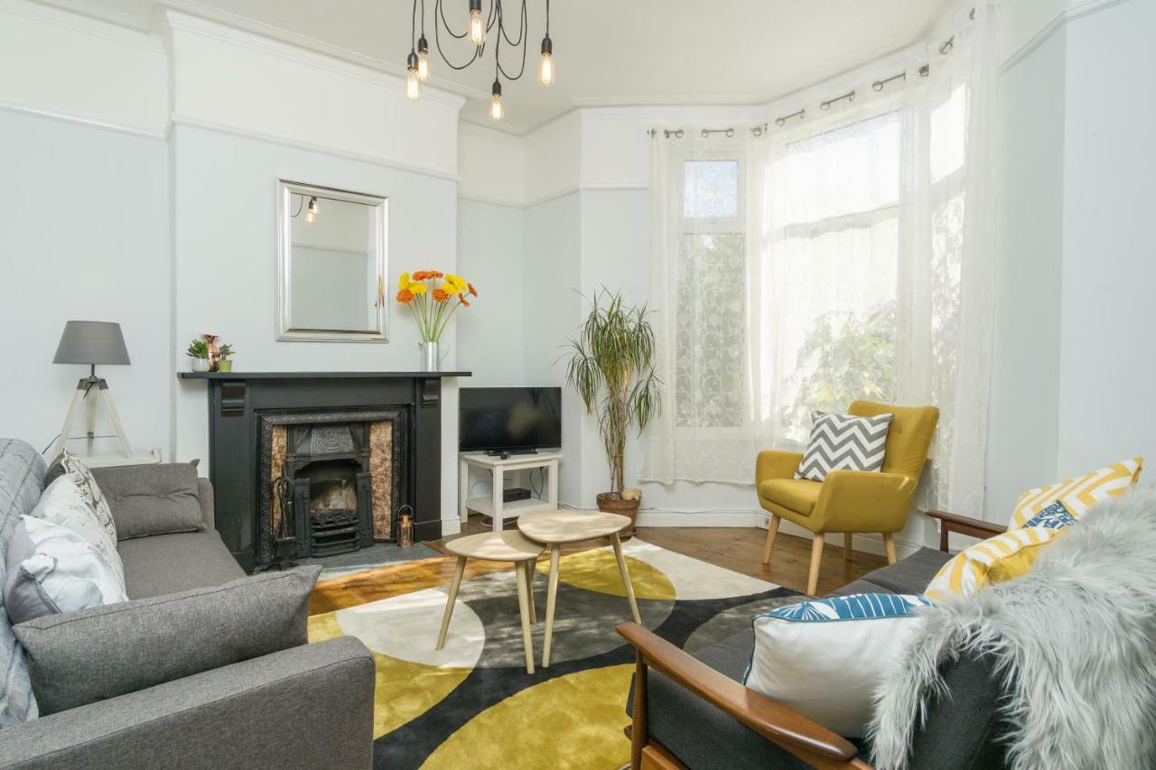 House For Families Or Groups Near Centre *