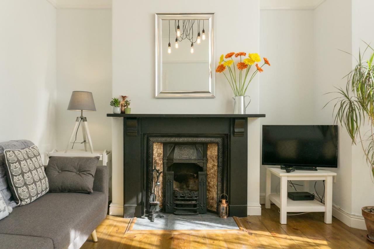 House For Families Or Groups Near Centre Holiday home Cardiff