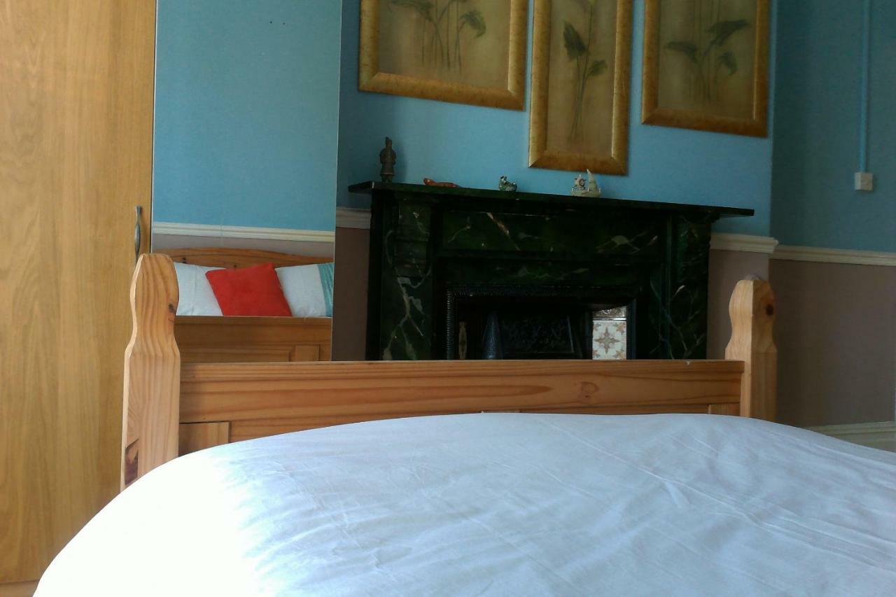 Beautiful Victorian House Guest house Cardiff