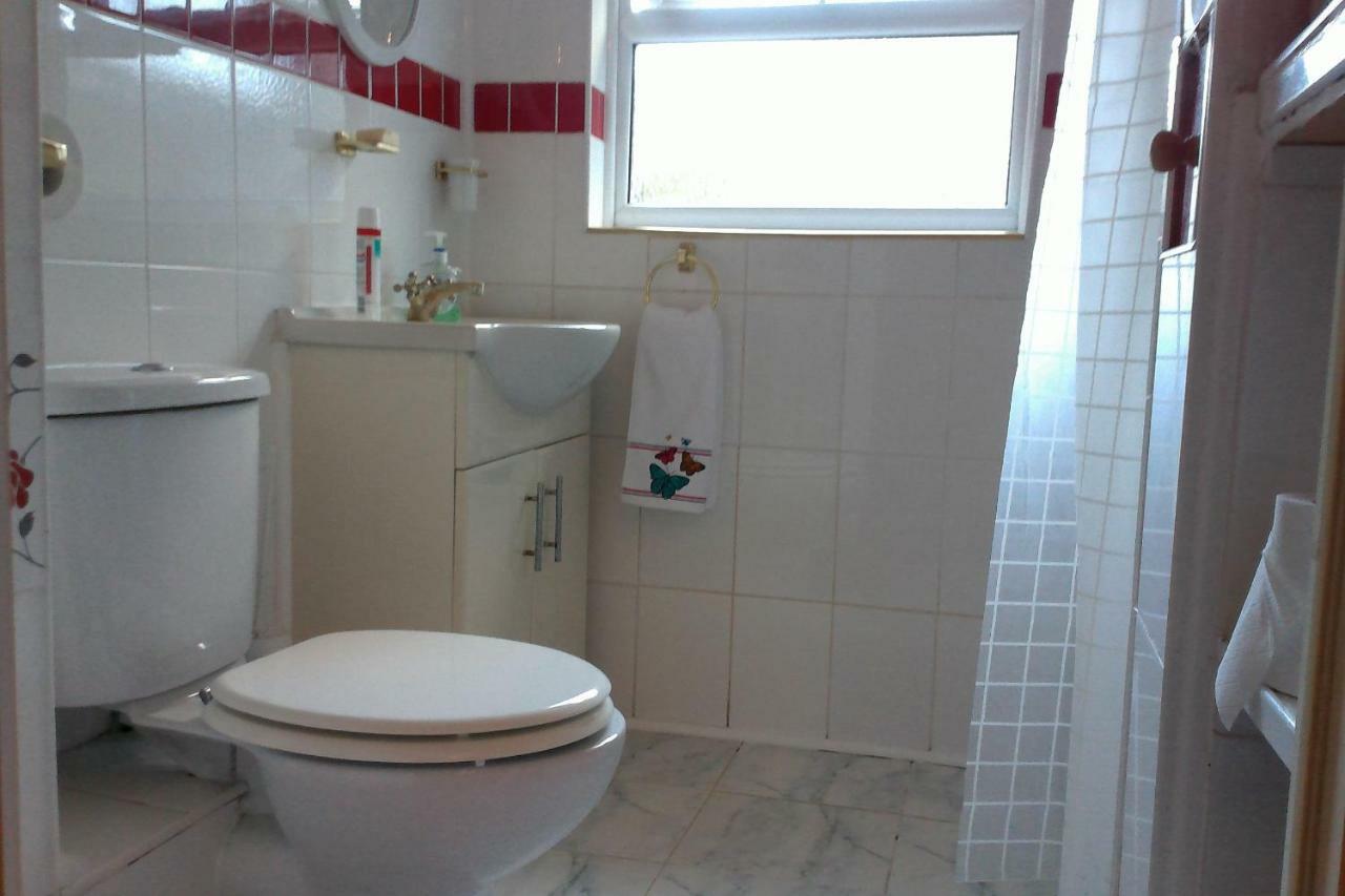 Beautiful Victorian House Guest house Cardiff