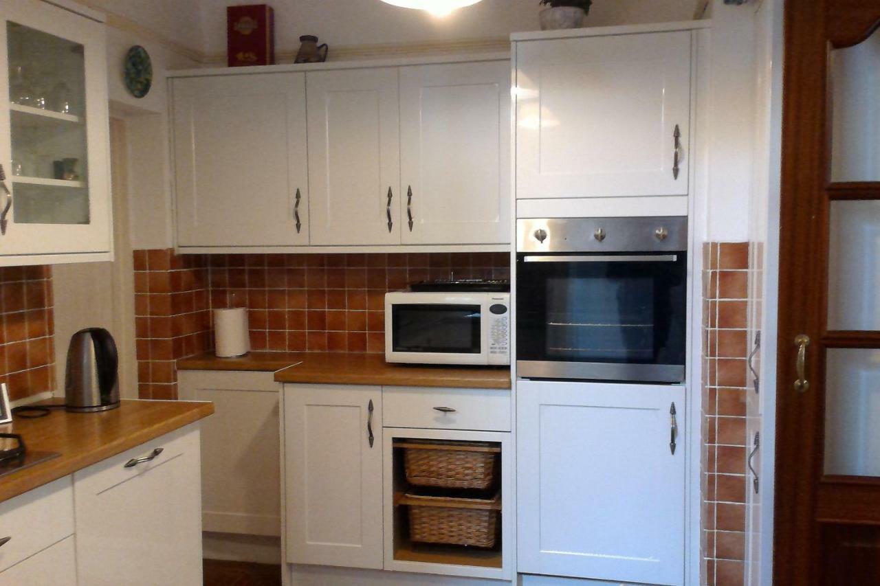 Beautiful Victorian House Guest house Cardiff