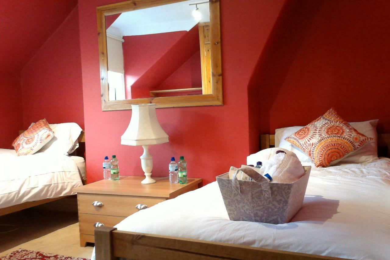 Beautiful Victorian House 5*