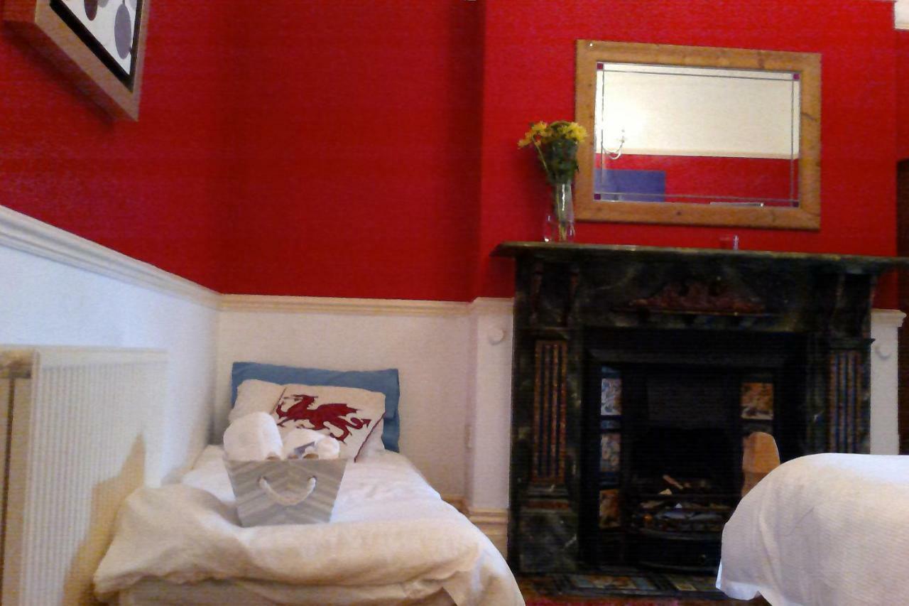 Beautiful Victorian House 5*