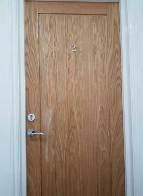 With Roof Terrace Close To City Centre Apartment Cardiff