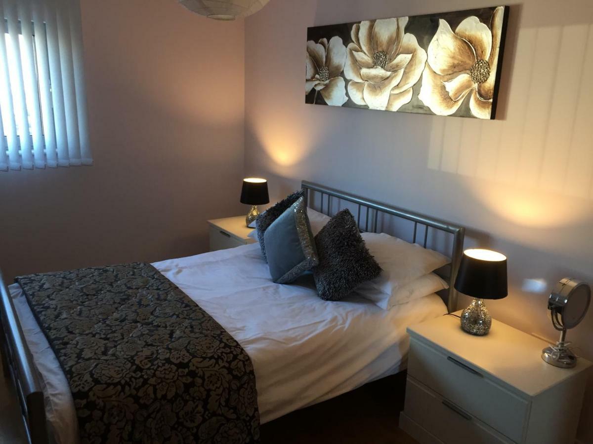 Apartment Stunning Spacious City Apartment With Free Parking *