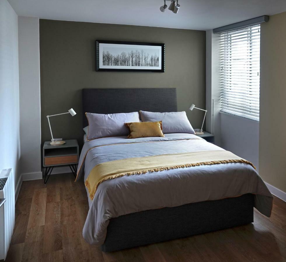 Modern One Bedroom In Bay Apartment Cardiff