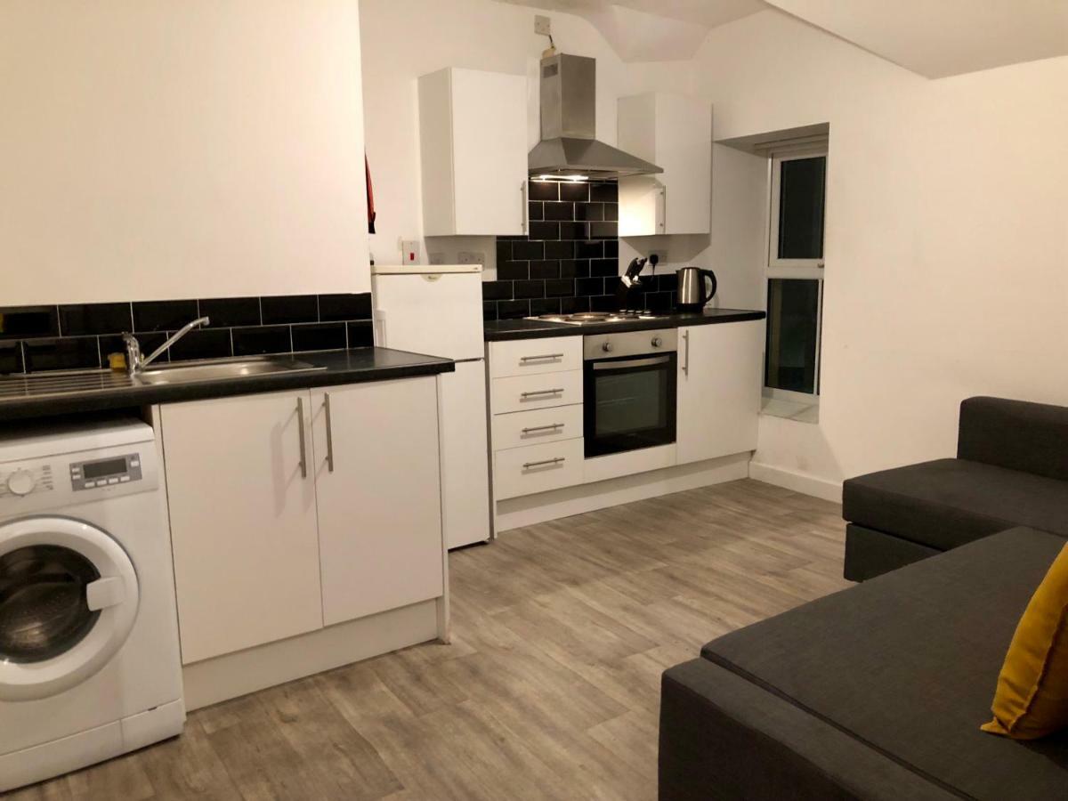 Smart Apartment, 5 Mins From Centre Apartment Cardiff