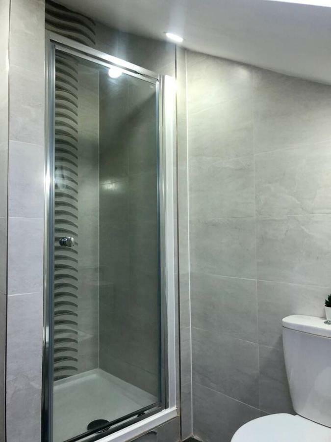 Spacious 1 Bed In The Centre * Cardiff