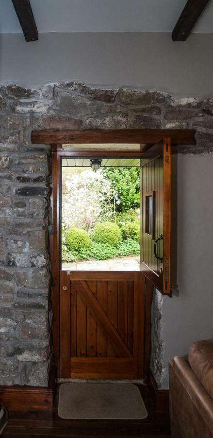 Ty Carreg Fach Staycation Apartment