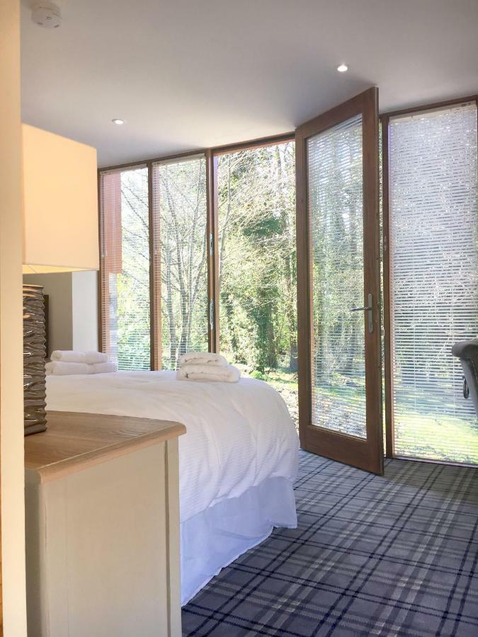Pencoed House Estate Country house