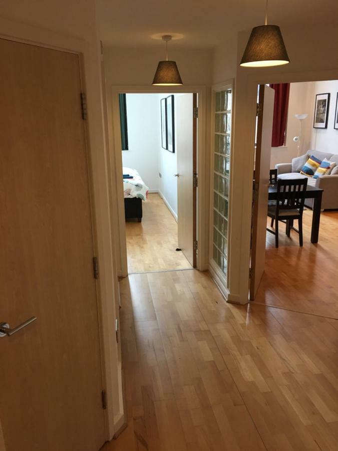 Stylish Centre Apartment Cardiff