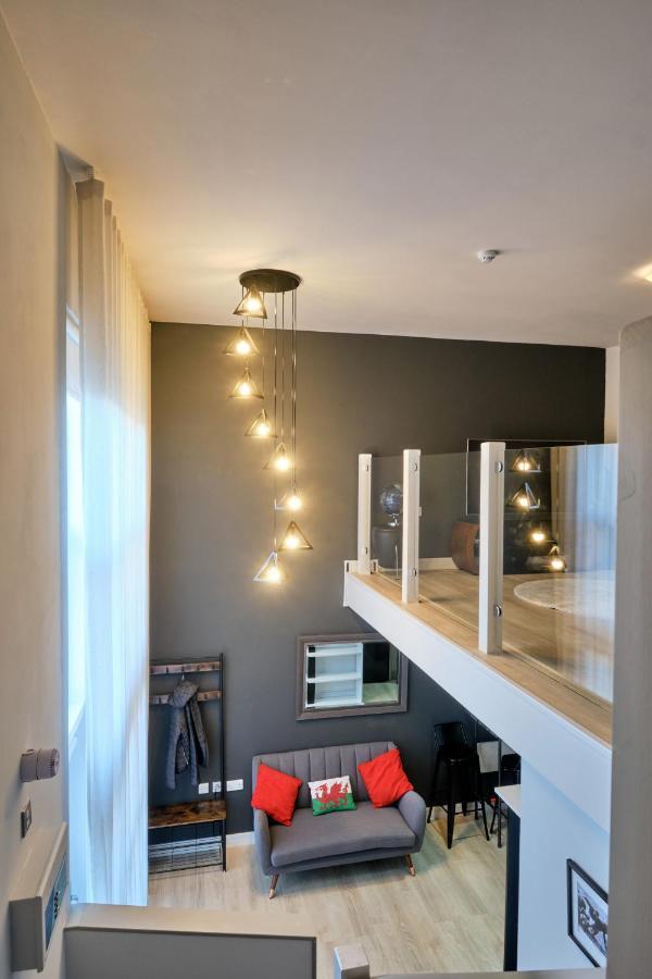 Bay Apartment