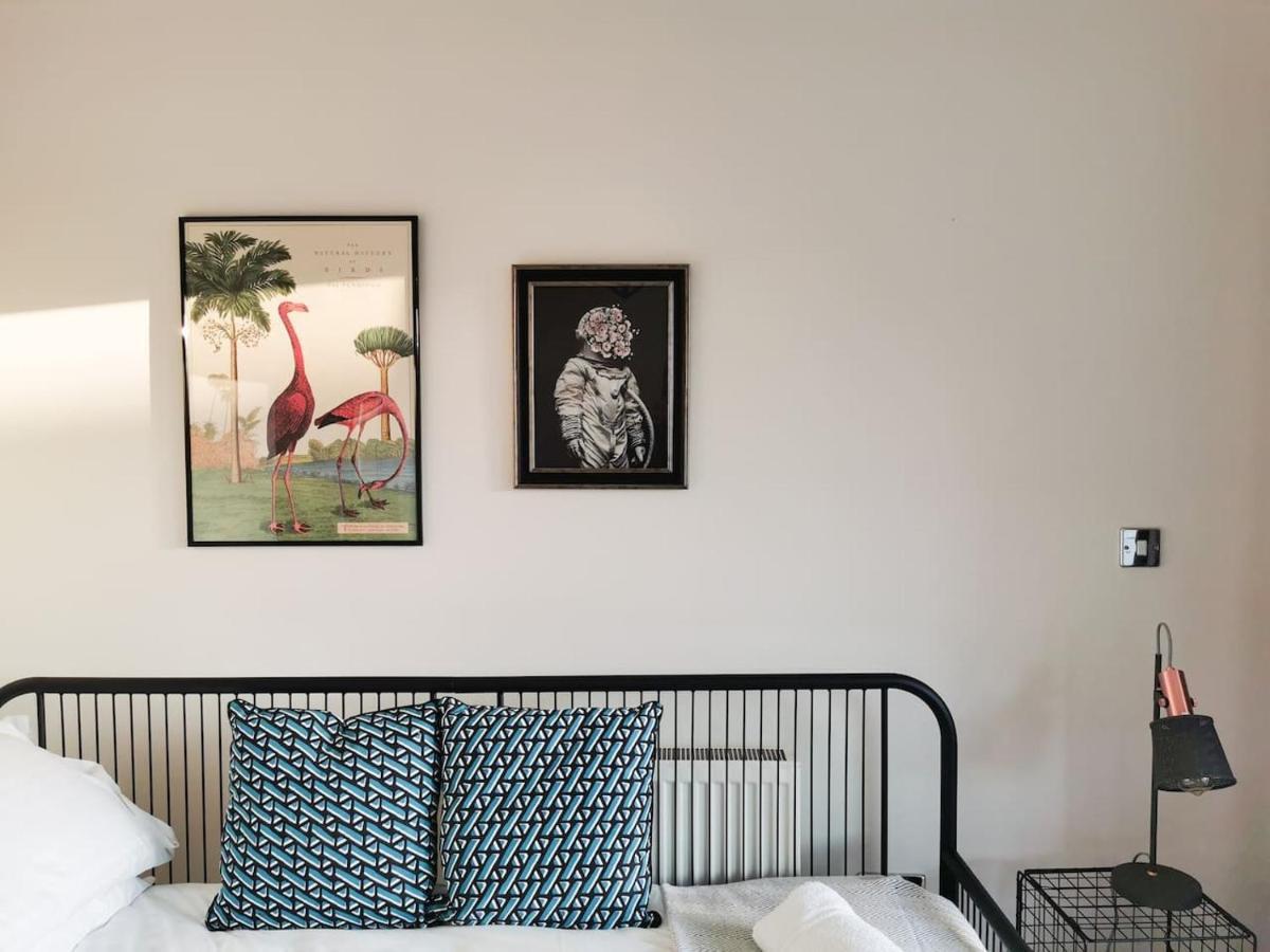 The Townhouse By Switchback Stays Holiday home Cardiff