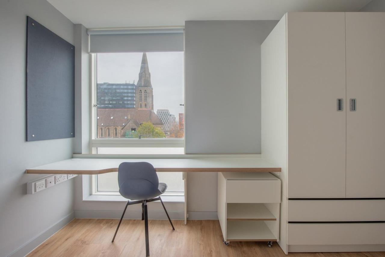 Modern Studios, Apartment Cardiff