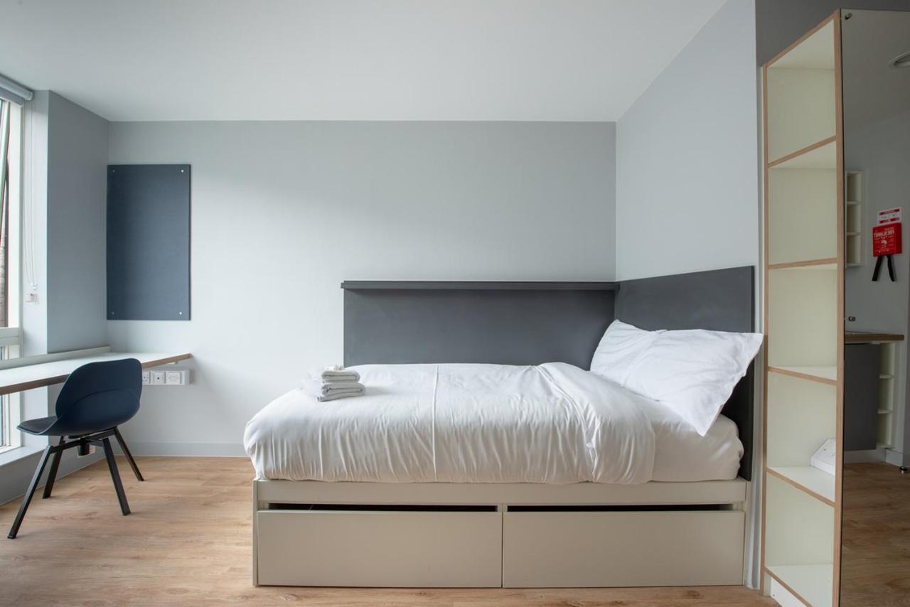 Modern Studios, * Cardiff