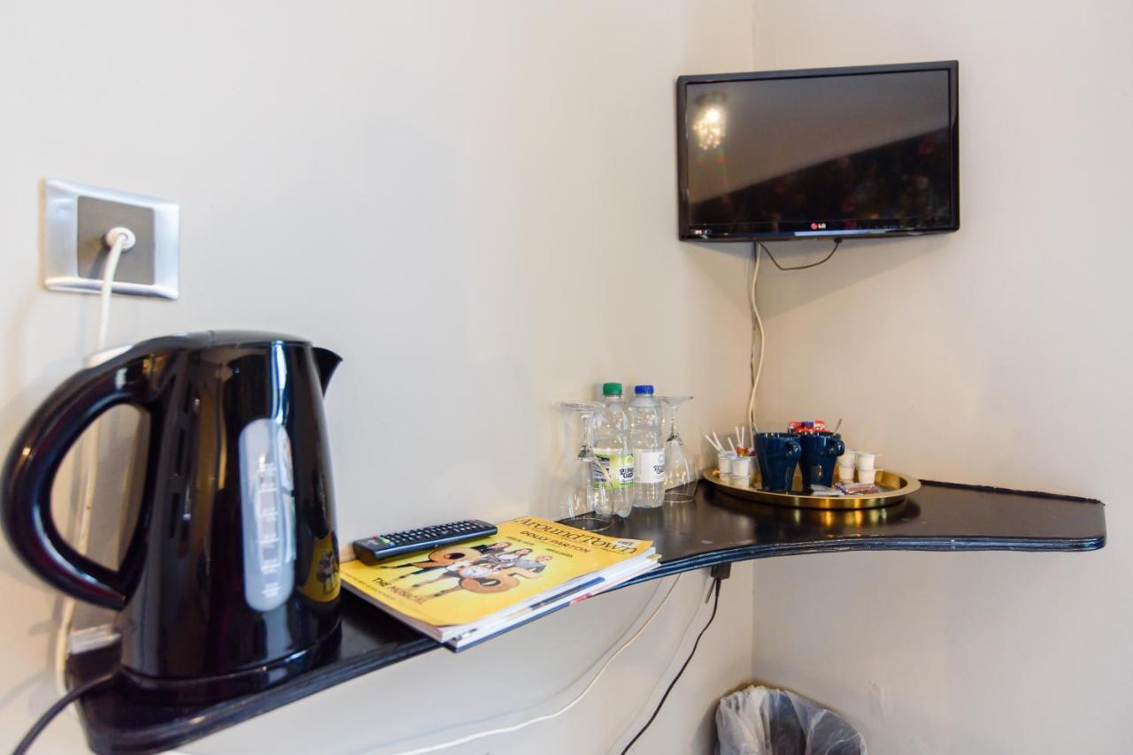 Jolyon's Boutique Guest house 4*